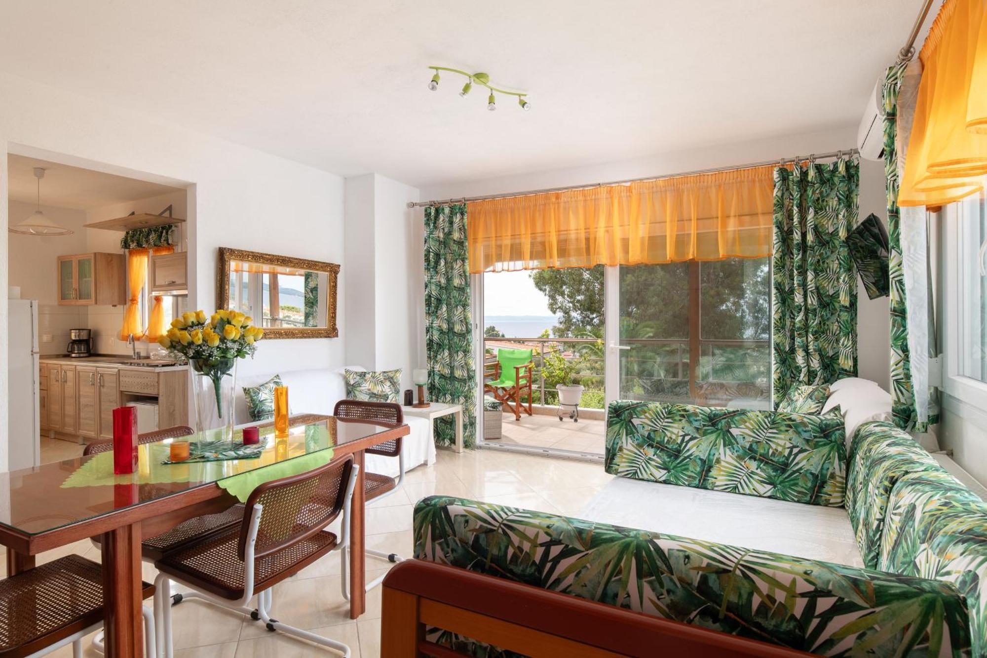 Luxury Apartment นิกิติ ภายนอก รูปภาพ