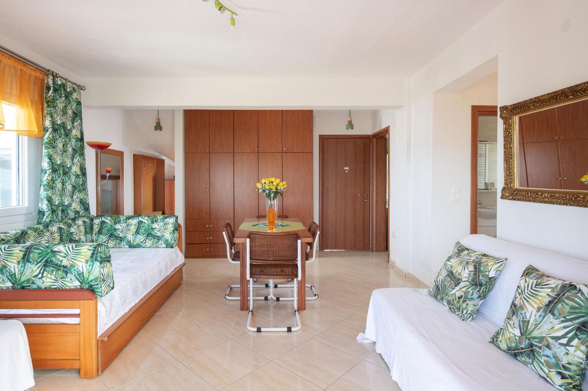 Luxury Apartment นิกิติ ภายนอก รูปภาพ